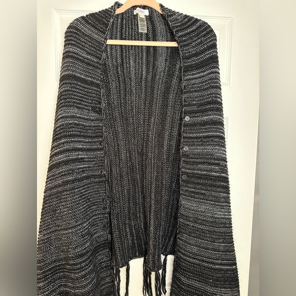 LuLaRoe Sweaters - Lularoe Hard To Find Mimi Shawl Coat. Stunning with buttons!